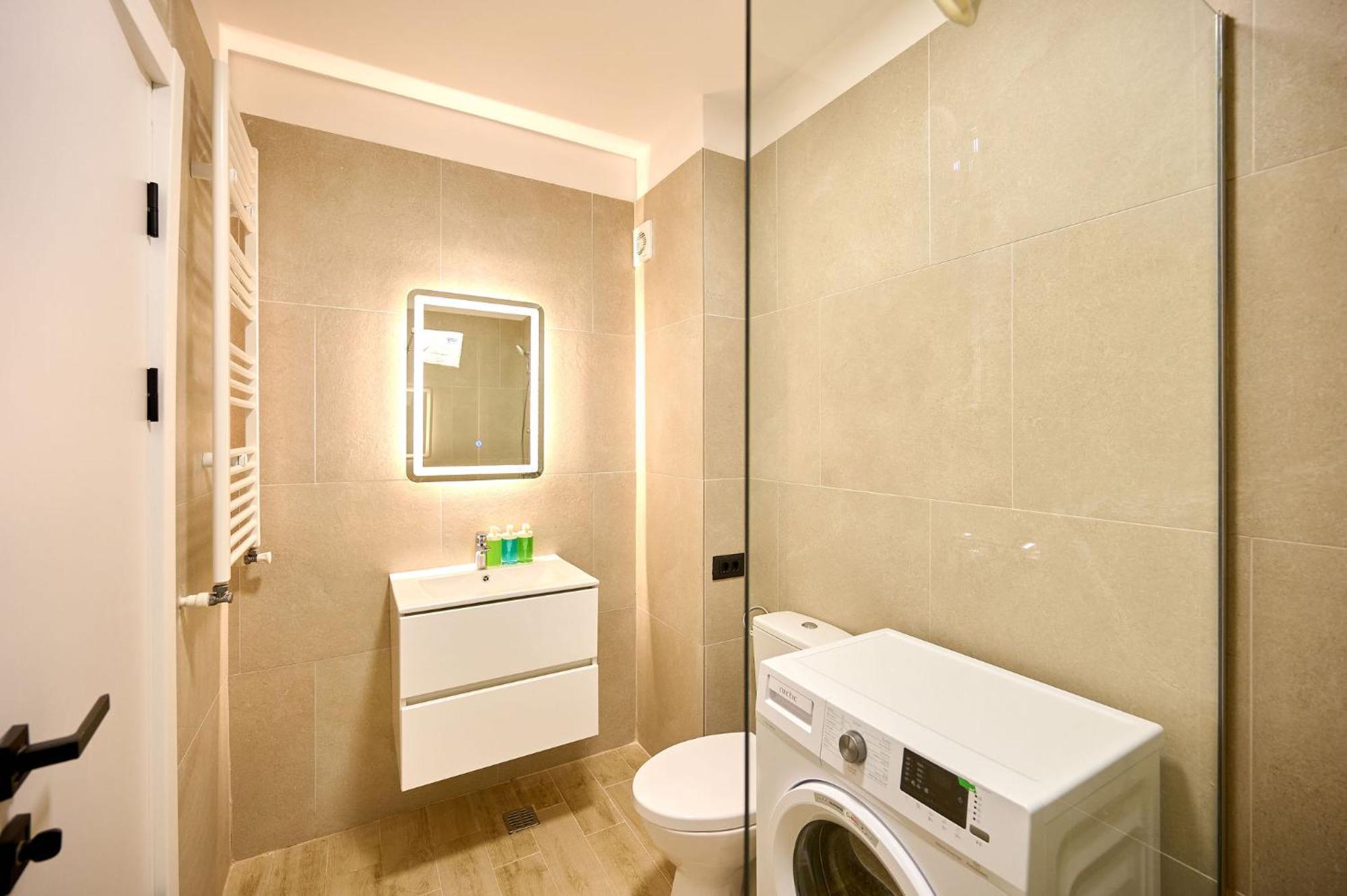 Summer Residence Apartment In Infinity Beach Resort - Parking Mamaia Bagian luar foto