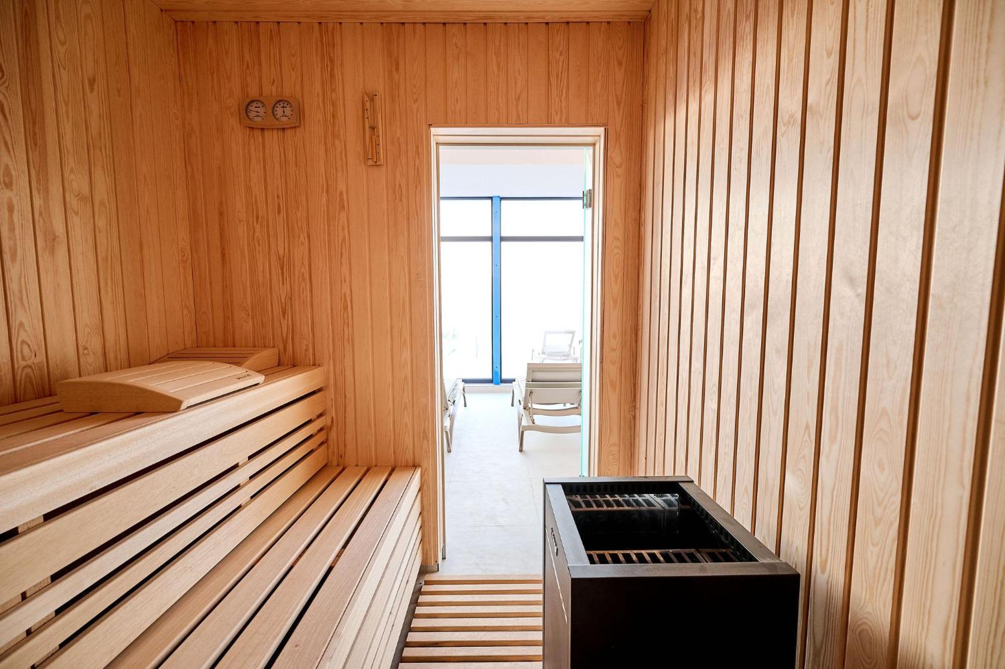 Summer Residence Apartment In Infinity Beach Resort - Parking Mamaia Bagian luar foto